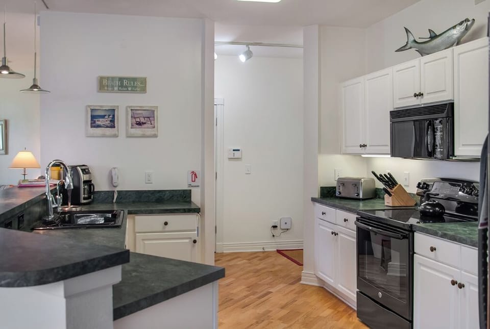 WR4E: Windswept Ridges 4E | Kitchen