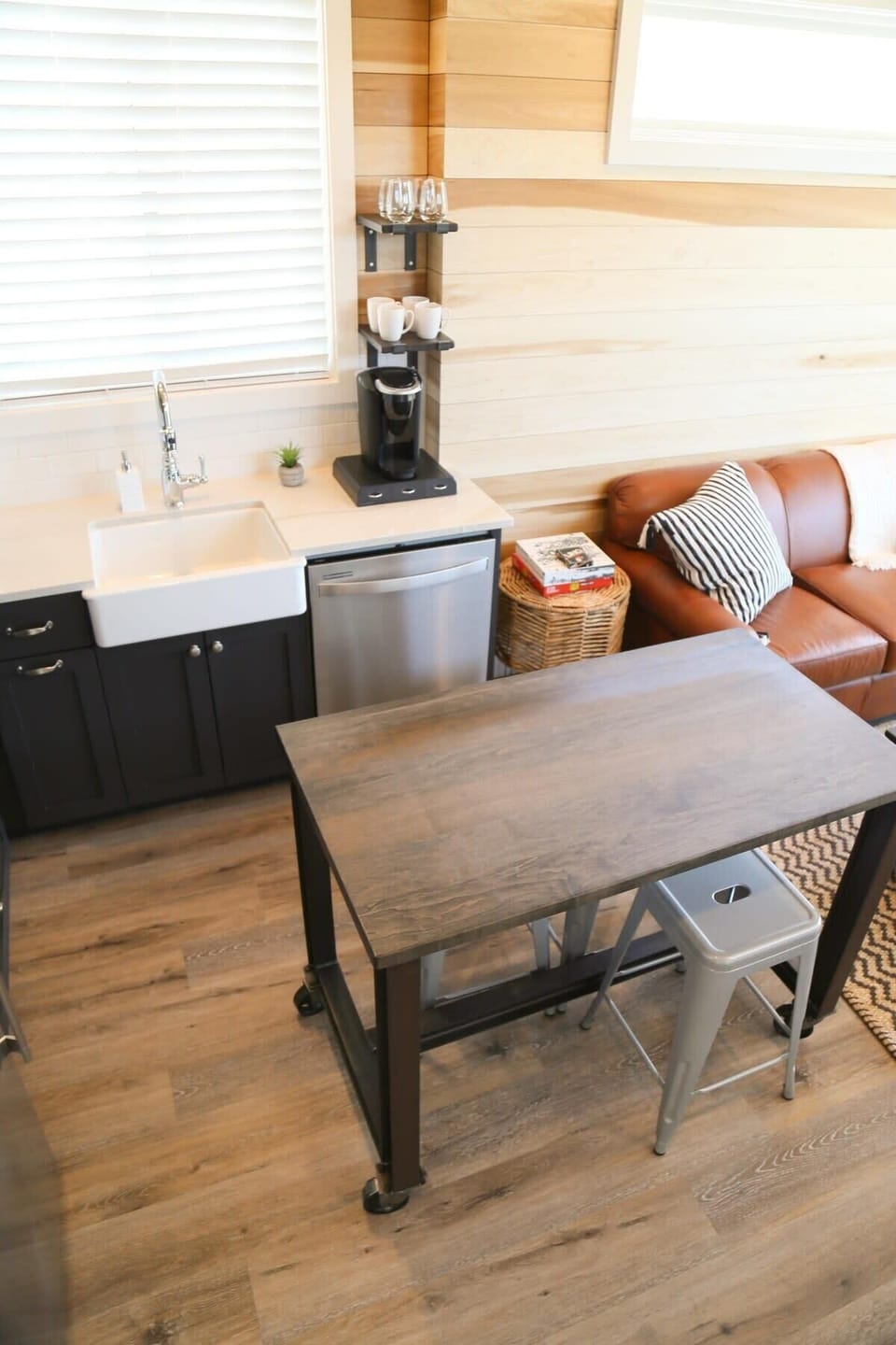 The kitchen table also provides more space when cooking and rolls to where you need it.