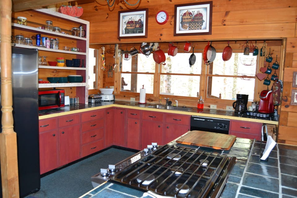 Large Kitchen with everything you need