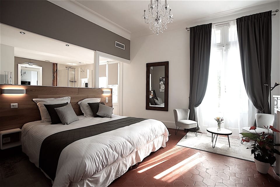 Executive Double Room, Private Bathroom | 1 bedroom, individually decorated, individually furnished