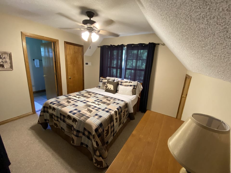 loft queen bedroom