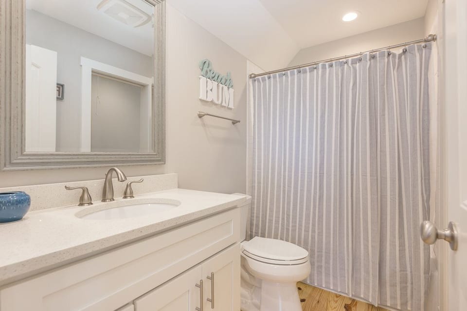 Upstairs bathroom