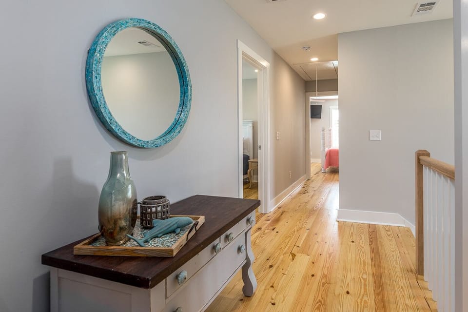 Upstairs hallway 