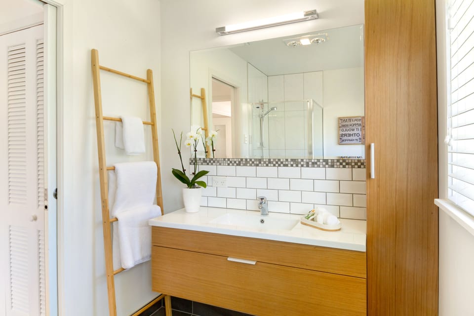 Eight on Church Waiheke Accommodation House in Auckland Region