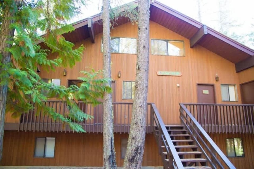 Cascade Building