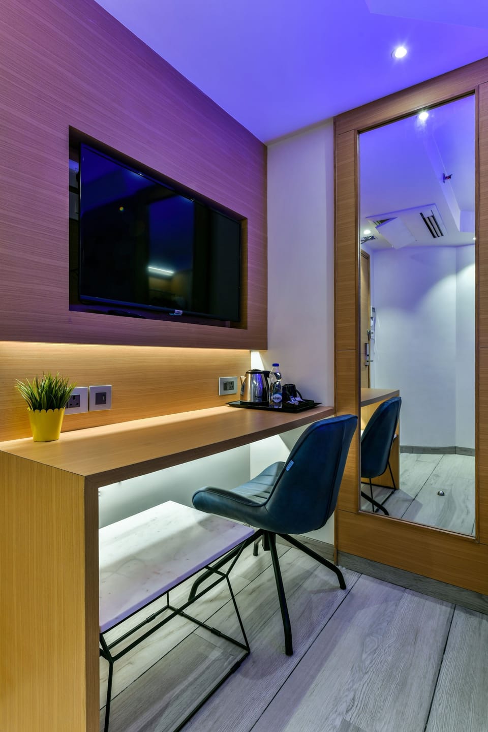 Cozy Single Room | In-room safe, blackout drapes, soundproofing, iron/ironing board