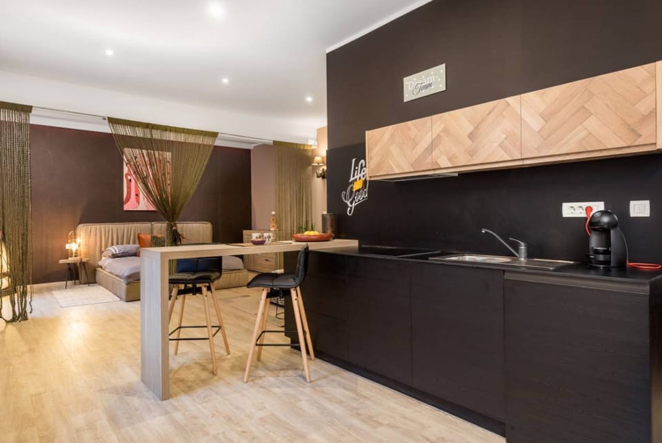Private kitchenette