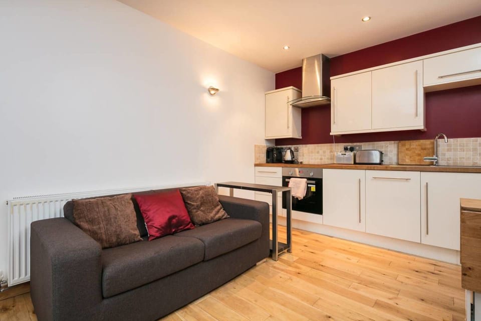 Cabin | Living area | 30-inch TV with cable channels