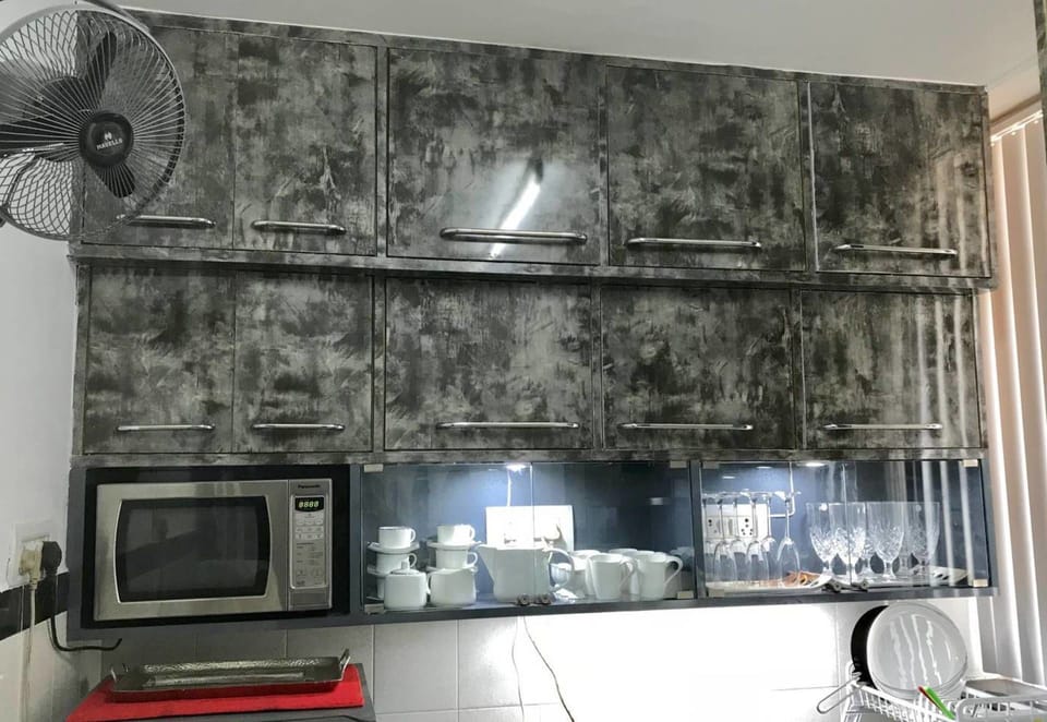 Apartment | Private kitchen | Fridge, microwave, oven, stovetop