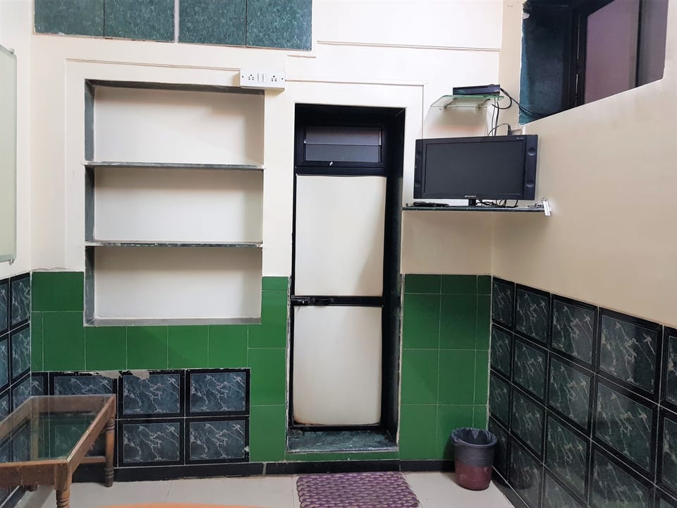 Standard Double Room, 1 Queen Bed | Free WiFi
