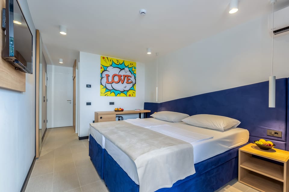 Standard Twin Room | In-room safe, desk, free WiFi, bed sheets