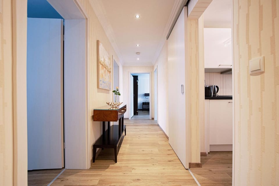 1 bedroom, in-room safe, desk, laptop workspace