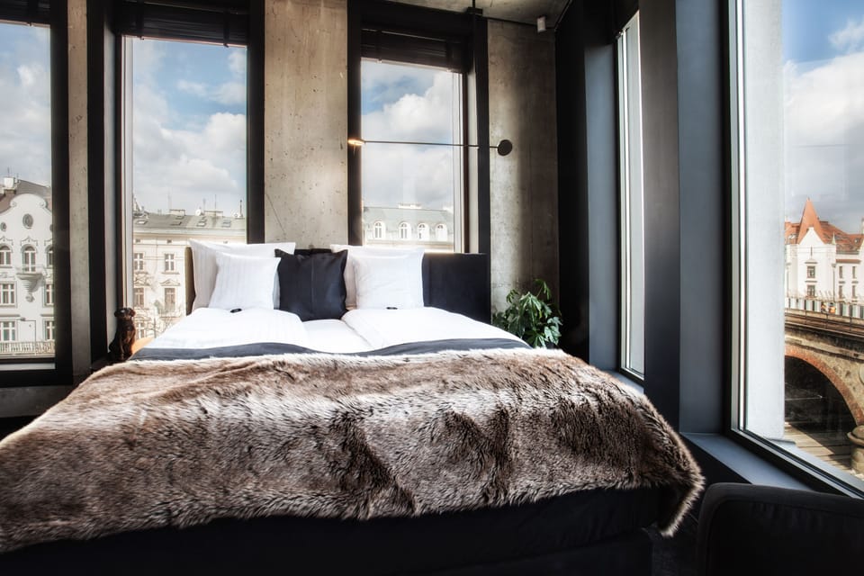 Deluxe Room, 1 Queen Bed, City View | Premium bedding, minibar, in-room safe, individually decorated