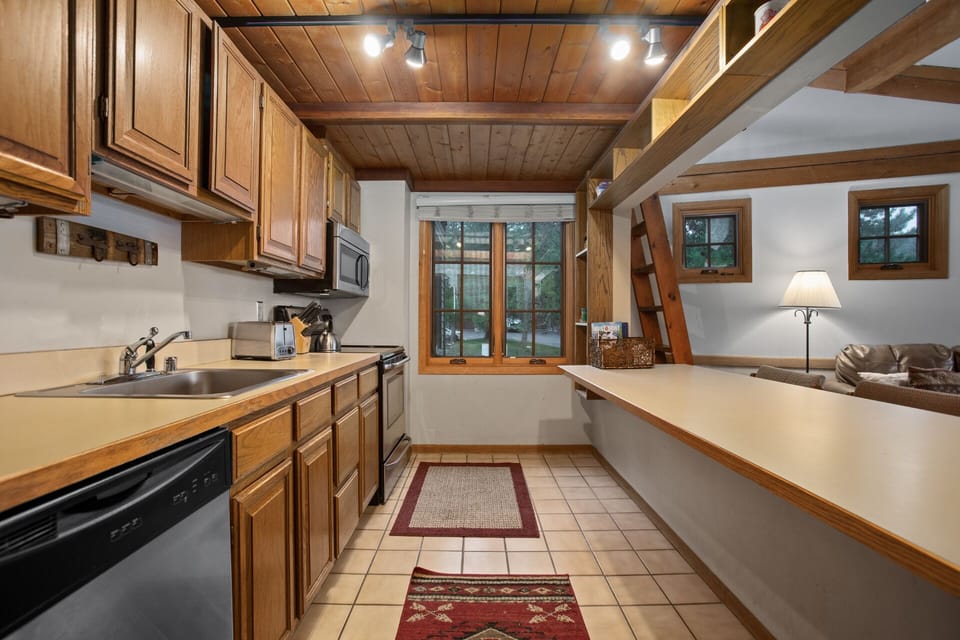 Plenty of space to prep or eat at the breakfast bar