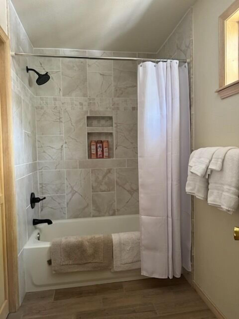 Upstairs Full Bath