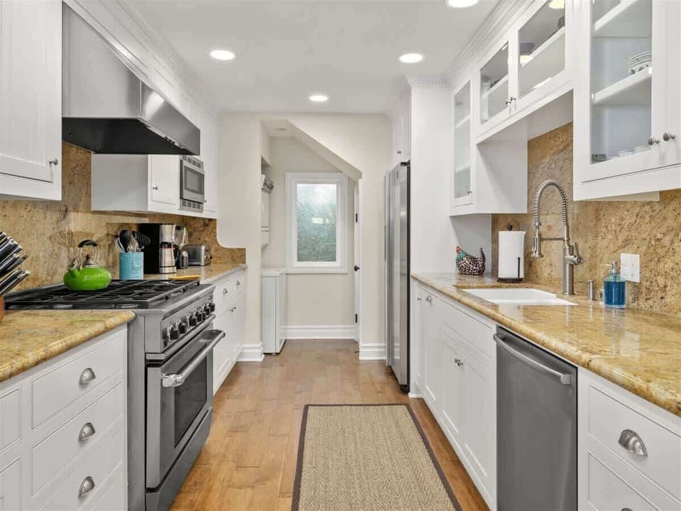 CASA 231 KITCHEN