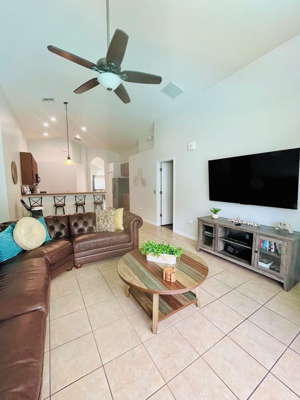 Back living/TV space