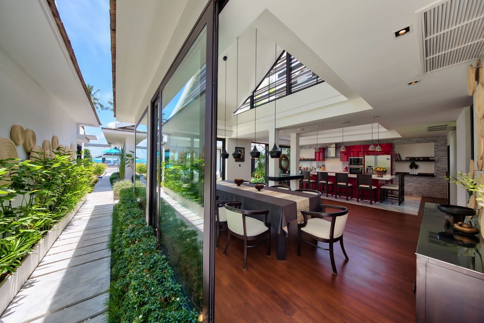 amazing Beachfront villa Baan Paradise