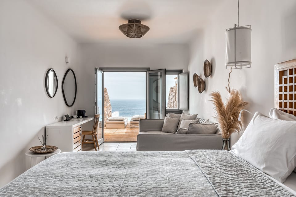 Premium Suite, Private Pool, Sea View | 1 bedroom, minibar, in-room safe, desk