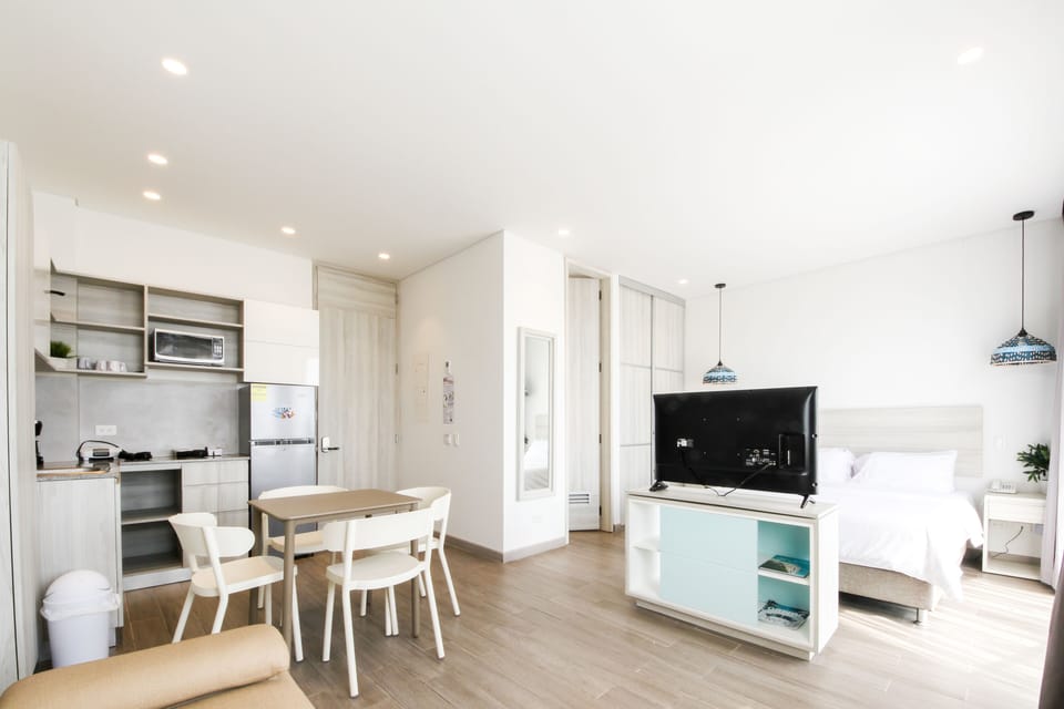 Loft, 1 Bedroom | Premium bedding, down comforters, in-room safe, individually decorated
