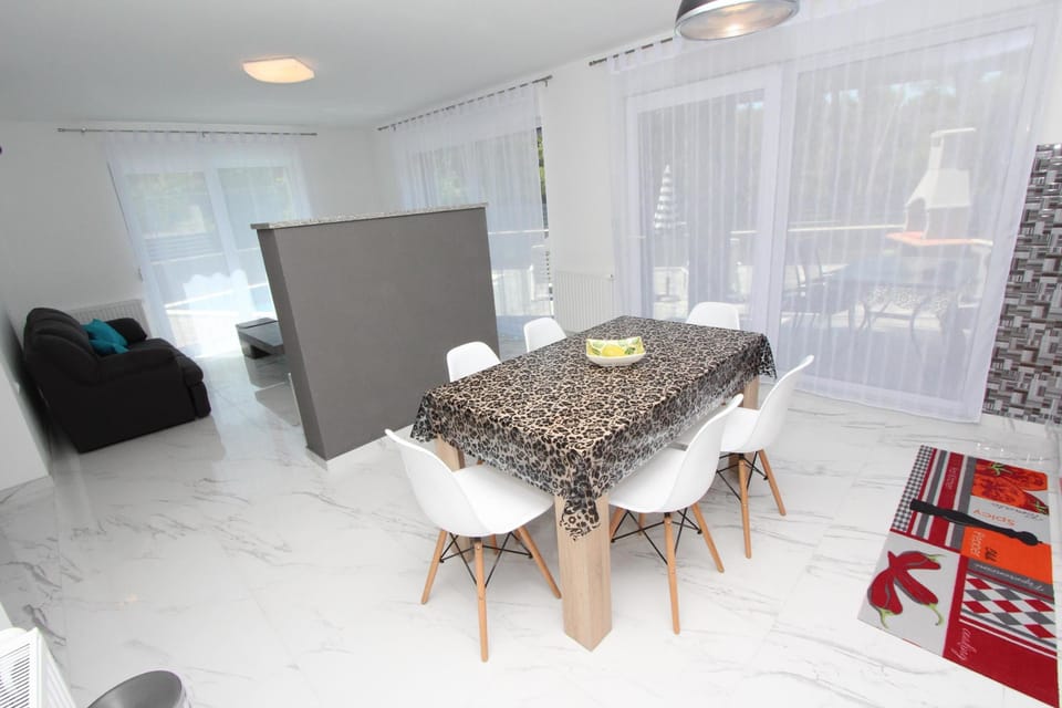 Apartment, 3 Bedrooms, Private Pool | In-room dining