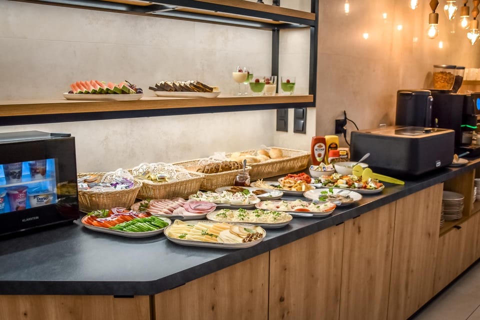 Daily buffet breakfast for a fee