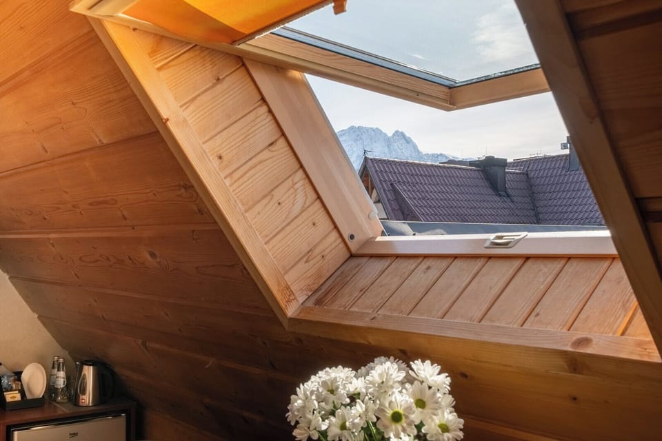 Deluxe Triple Room, Balcony (nr 12) | 1 bedroom, blackout drapes, iron/ironing board (on request), WiFi (free)