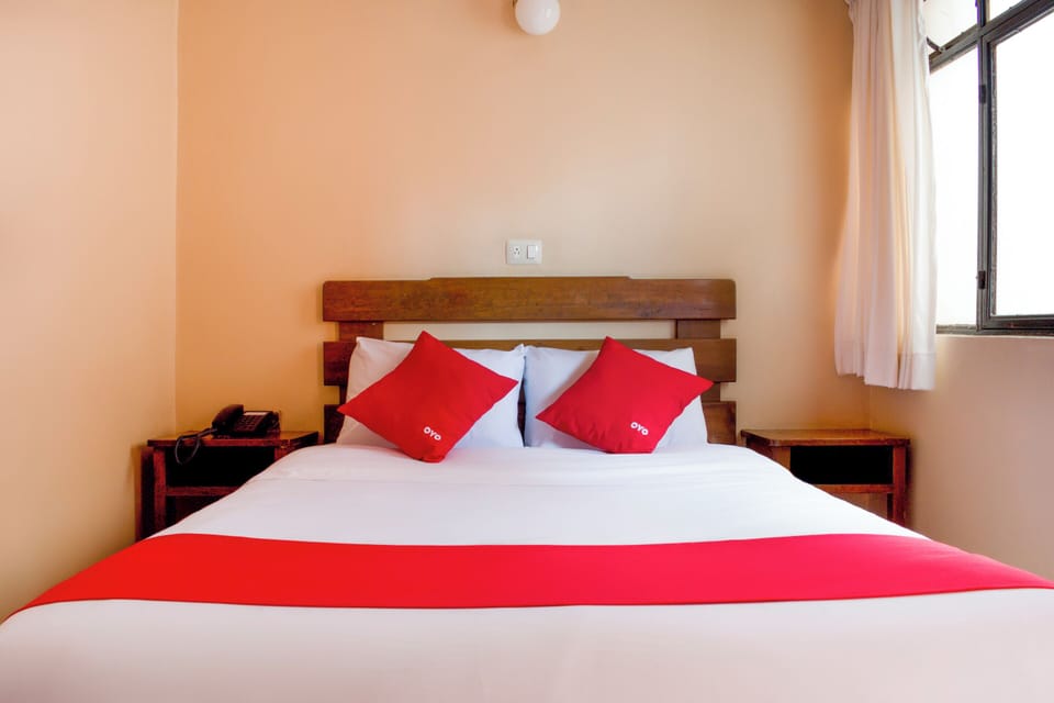 Standard Double Room, 1 Double Bed | Desk, soundproofing, iron/ironing board, free WiFi