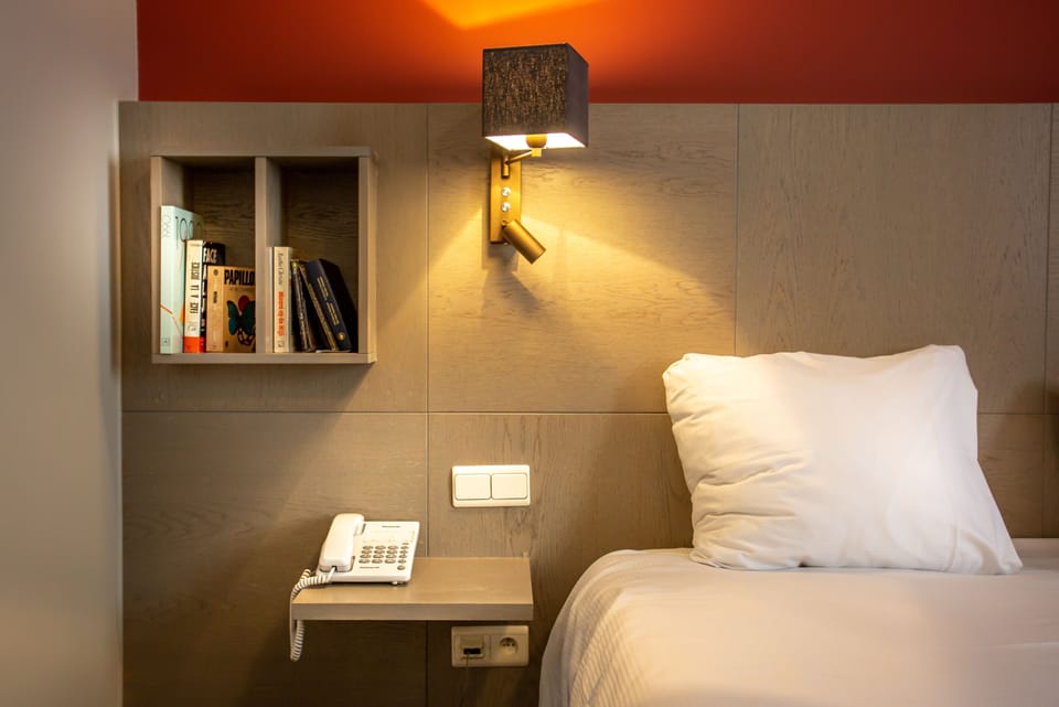 Minibar, in-room safe, desk, free WiFi