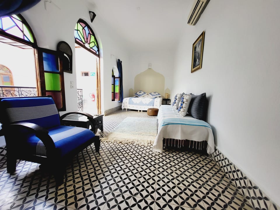 Double Room (Essaouira) | Rollaway beds, free WiFi, bed sheets