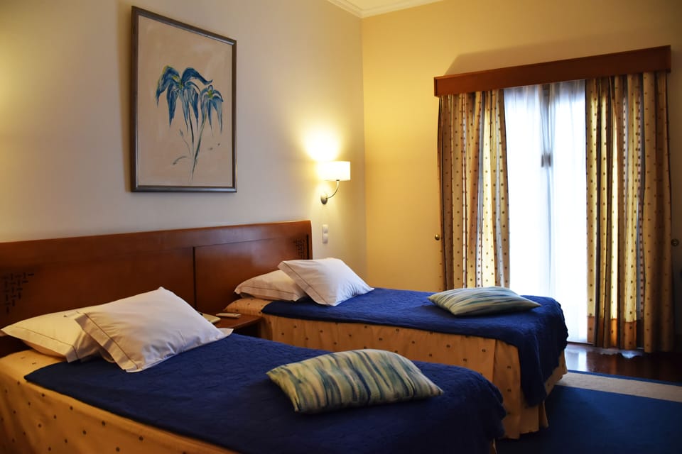 Standard Triple Room | Desk, soundproofing, free WiFi, bed sheets