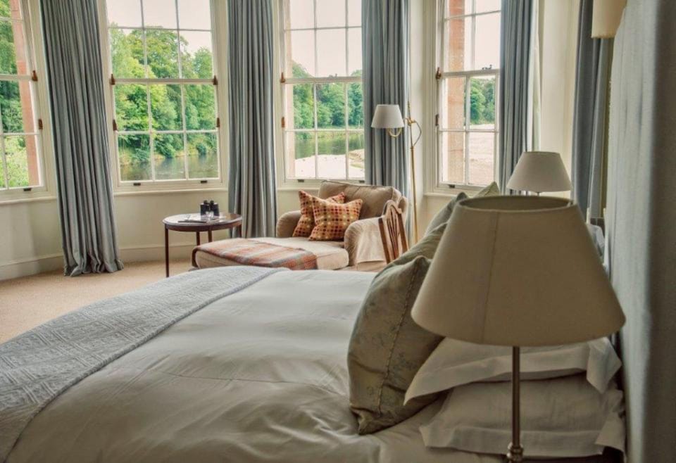 The New Room | Individually decorated, individually furnished, desk, laptop workspace