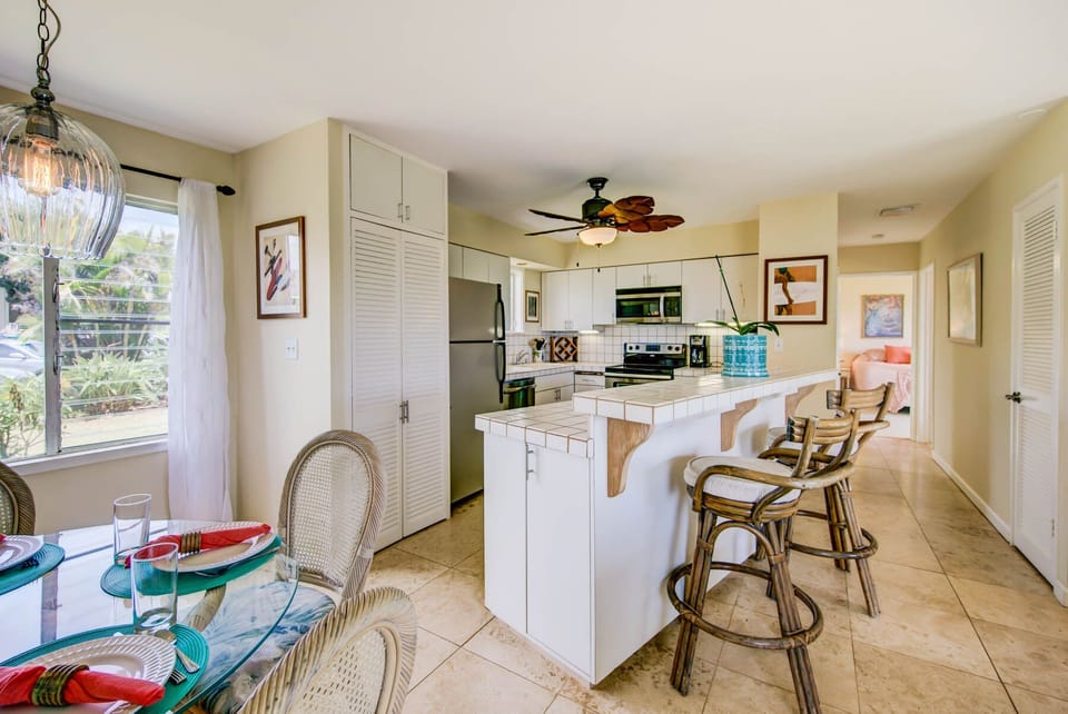 Kitchen Dining Bar