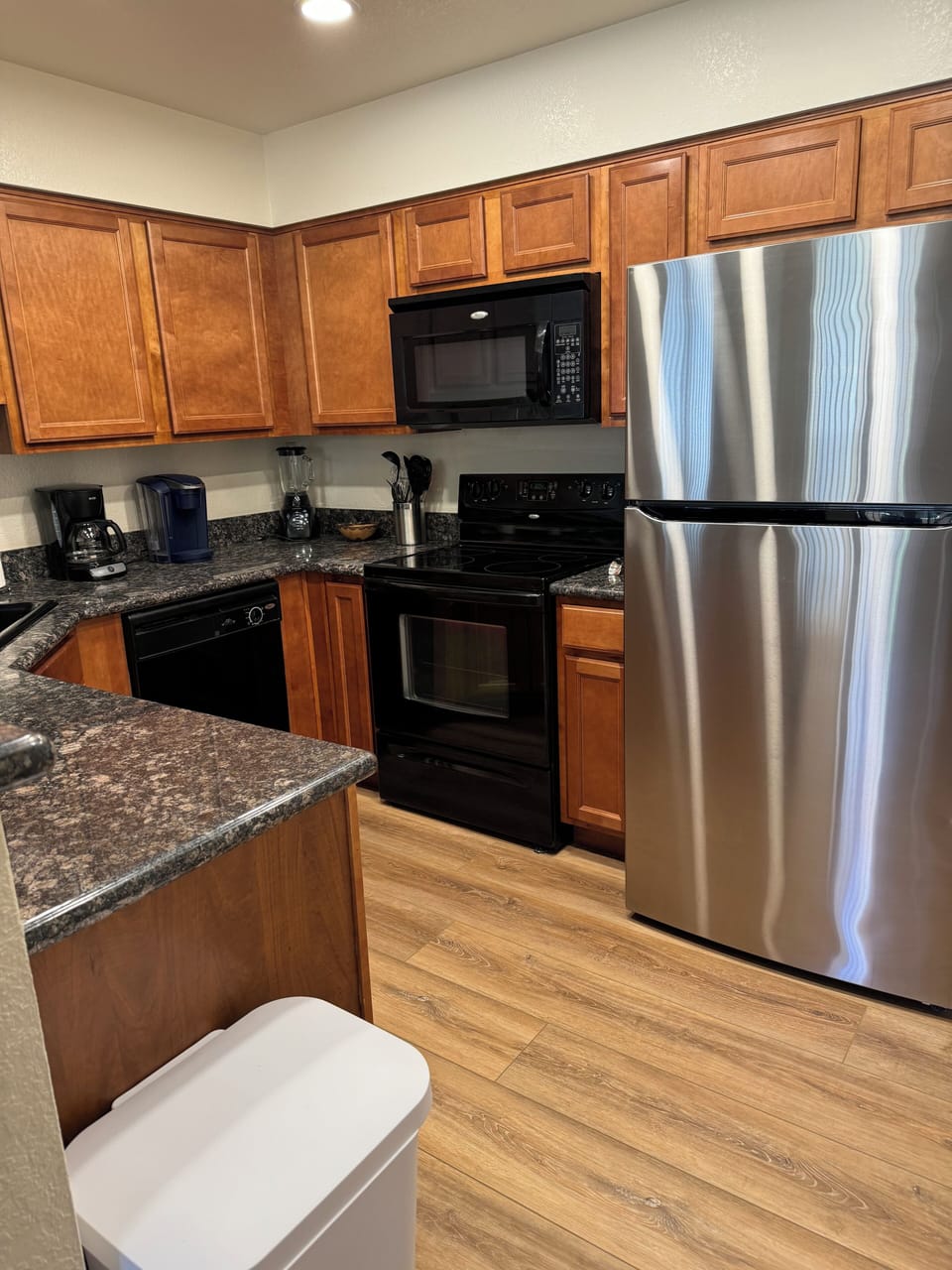 Bright and functional fully equipped kitchen