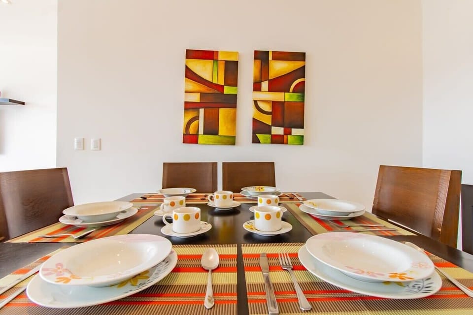 Well-equipped dining room with everything you need
