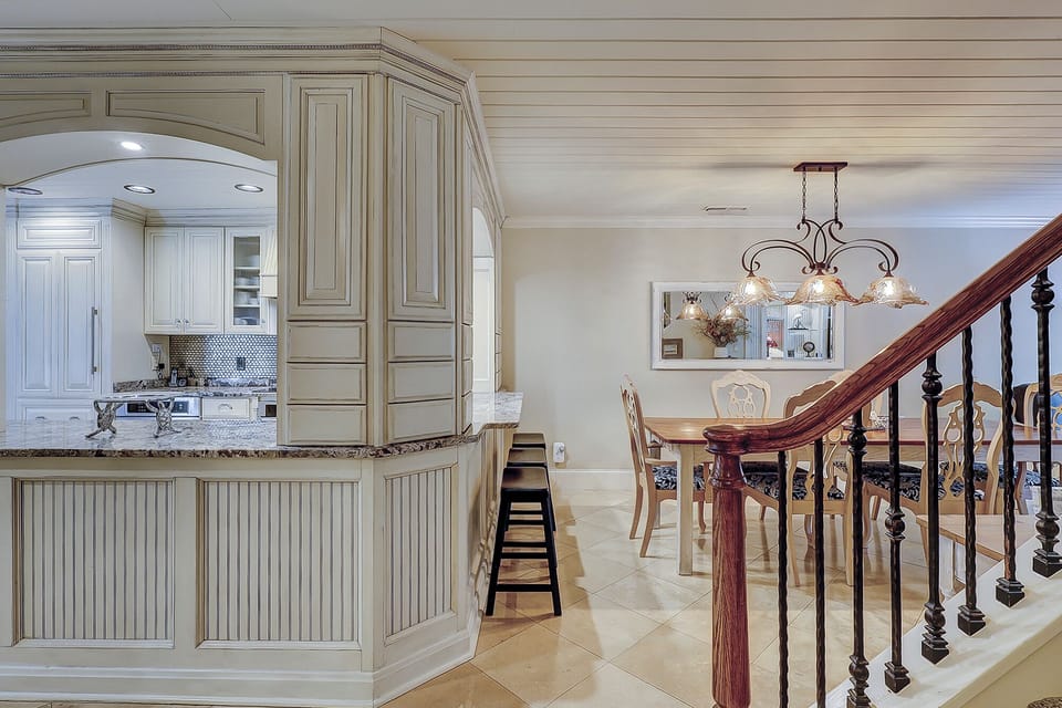Dining Area/Kitchen