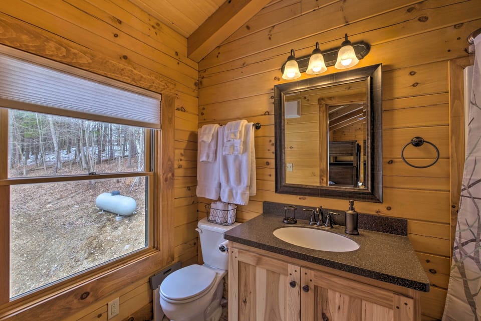 Full Bathroom