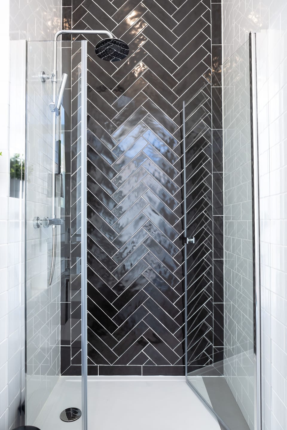 Superior Double Room | Bathroom shower