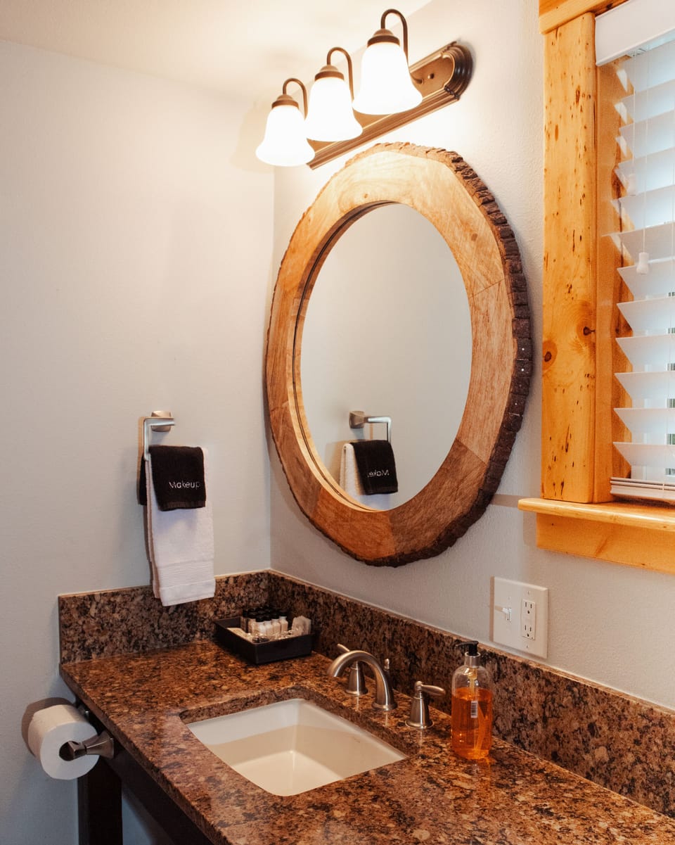 Master bathroom 