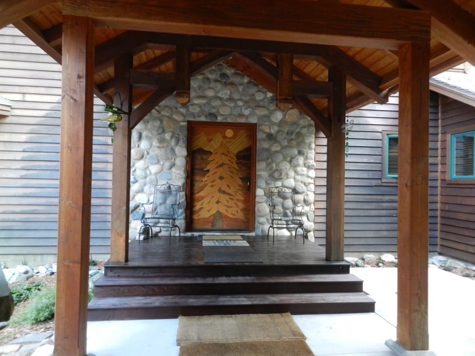 Front entrance 
