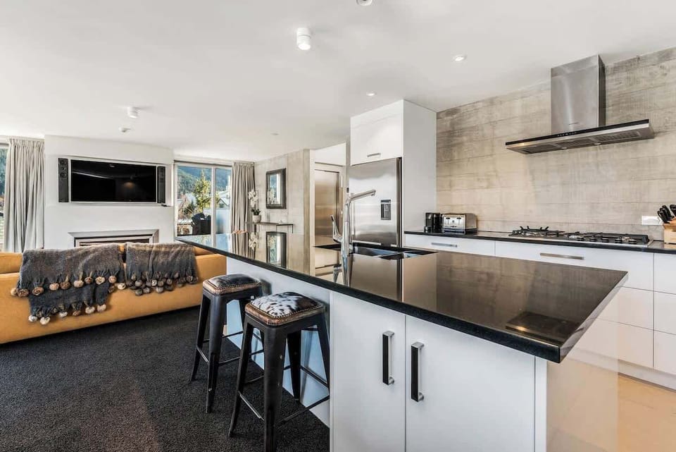 Open plan living. dining and kitchen 