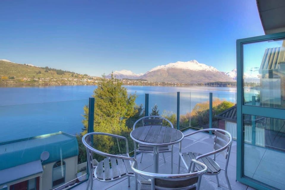 Balcony with stunning Remarkables & Lake views 