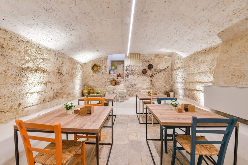 Free daily cooked-to-order breakfast