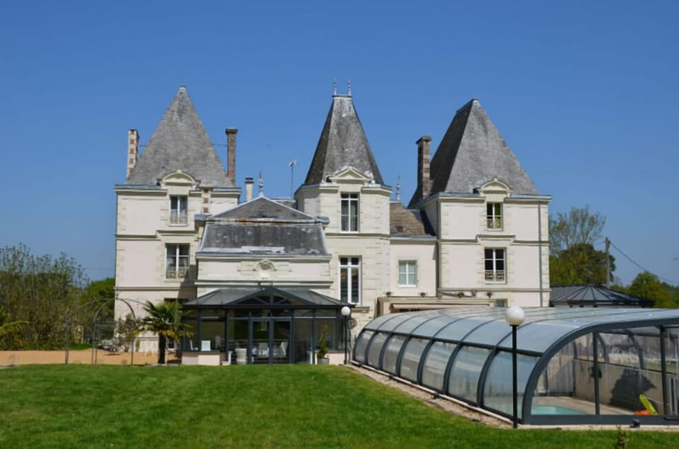 Le Domaine du Chêne Vert Bed and Breakfast in Pays de la Loire