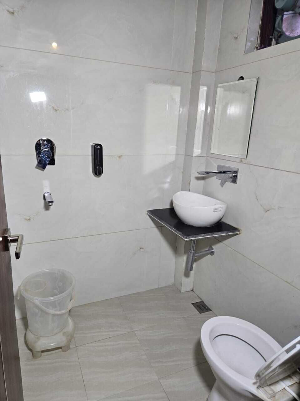 Soundproofing, iron/ironing board, free WiFi