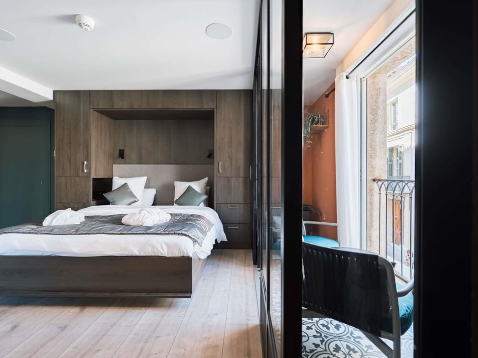 In-room safe, individually furnished, desk, blackout drapes