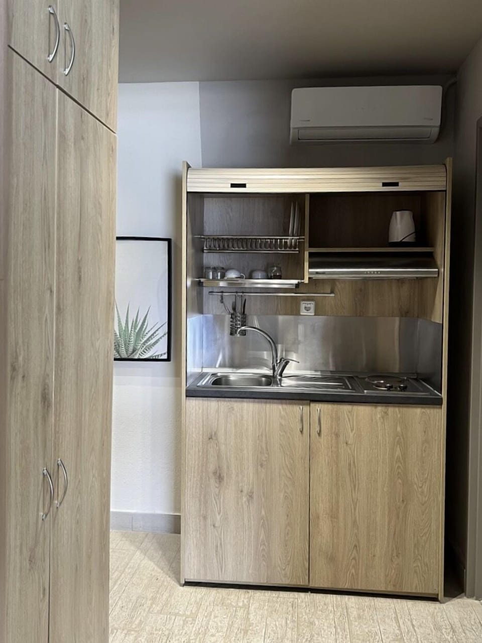 Room, Sea View | Private kitchen | Coffee/tea maker, electric kettle