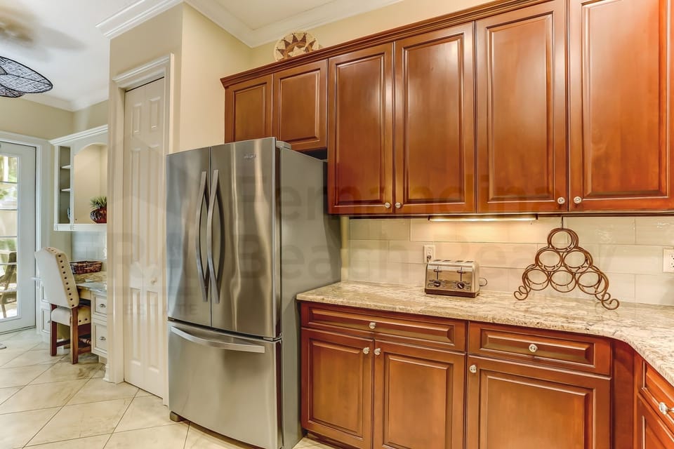 Condo, 2 Bedrooms | Private kitchen | Fridge, oven, coffee/tea maker, toaster
