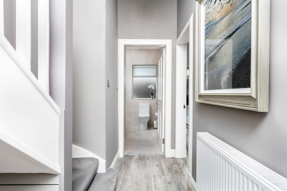 The Alexander - Donnini Deluxe Apartment in Scotland