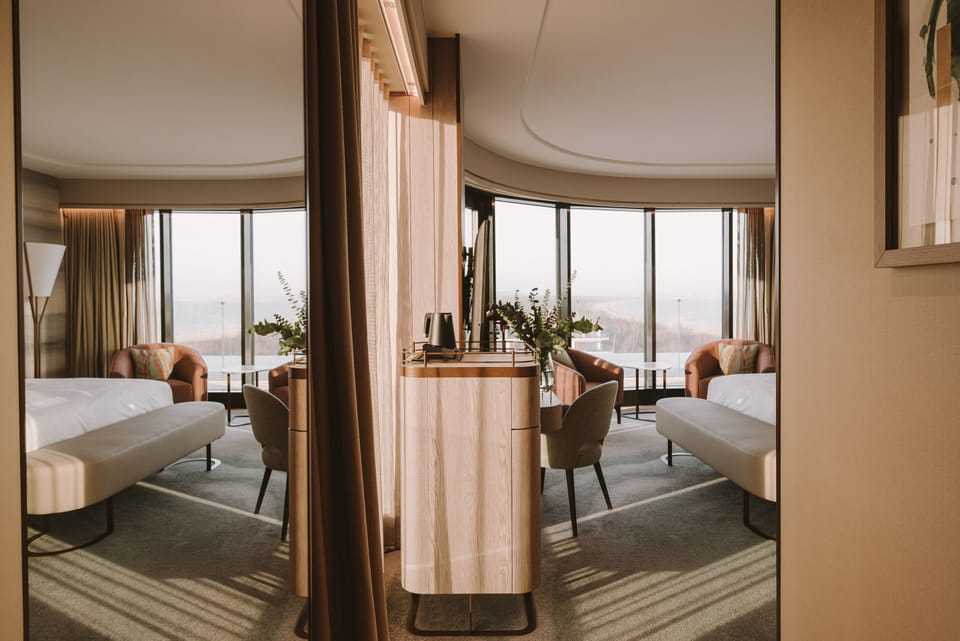 Suite, 1 Bedroom | Living room | Flat-screen TV